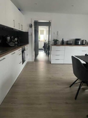 Exklusive, neuwertige 2-Zimmer-Wohnung mit gehobener Innenausstattung in Buttenwiesen