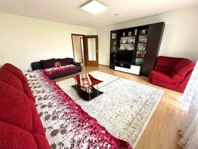 Wohnkomfort in Bestlage: Bezaubernde 3-Zimmer Erdgeschosswohnung mit Balkon + Tiefgarage + Fernwärme