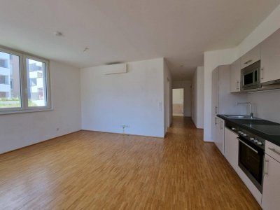 Licht und klare Linien prägen das Ambiente dieser Wohnung