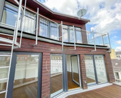 218 m², vollst. renovierte 4-Zimmer-Penthouse-Wohnung mit lux. Innenausstattung+EBK von Privat
