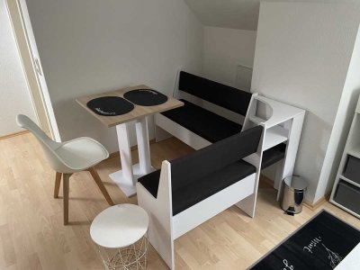 � Süße 2-Zimmer-Wohnung in Top-Lage – Möbliert, perfekt angebunden, zwischen Stadtleben & Natur!