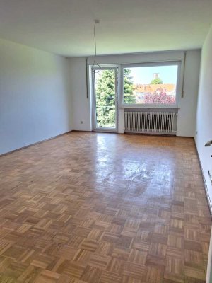Schöne renovierte 3-Zimmer-Wohnung mit Balkon  in Kaufbeuren
