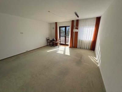 Provisionsfrei!! Attraktive 3-Zimmer-Wohnung mit 2 Balkonen, Garage & Aufzug in Karlsruhe-Beiertheim
