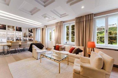 Historischer Blick!180 m² Altbauwohnung mit Balkon und Festungsblick im Herzen der Salzburger Altstadt