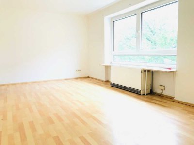 1-Zimmer mit Aufzug in Citynähe