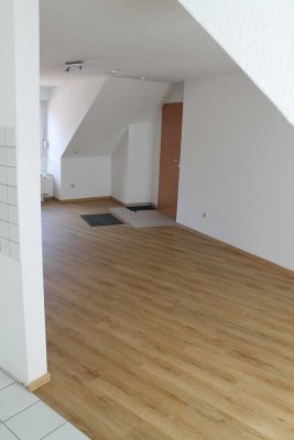 Gepflegte Dachgeschosswohnung mit zwei Zimmern in Straelen