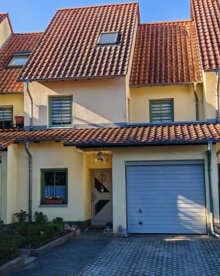 Schönes Reihenhaus mit Garage und Einbauküche in Cottbus-Sielow zu verkaufen!