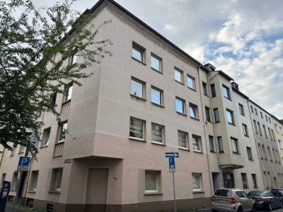 Geräumige Dachgeschoss Wohnung in guter Lage von Duisburg