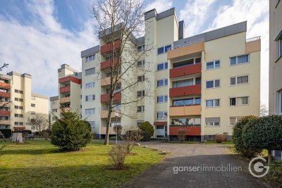 Hattersheim: 3,5 Zimmer, 3. OG mit Aufzug in gepflegtem Haus, Balkon, Gäste-WC, PKW-Stellplatz