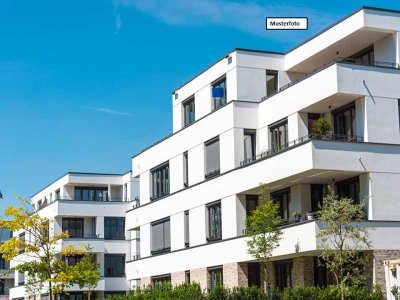 Provi frei Mehrfamilienhaus mit Doppelgarage in 84326 Falkenberg -