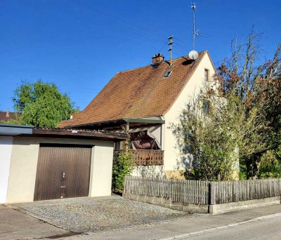 Charmantes Einfamilienhaus mit großem teilbaren Grundstück in Ziemetshausen