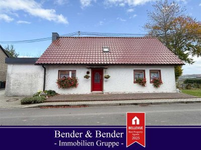 Charmantes EFH in familienfreundlicher Ortschaft - Mit tollem Fernblick - sep. Bauplatz möglich!