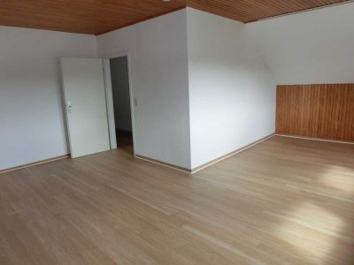 3 Zimmer-Wohnung im Dachgeschoss / Kernstadt