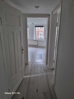 Wohnung 2 1 /2 Zimmer Nachmieter gesucht ab sofort