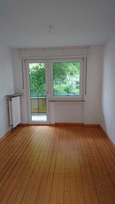 Großzügige 3,5-Zimmer-Wohnung mit Balkon in Buer zu vermieten