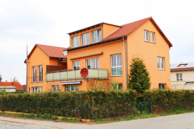 Traumhafte helle 4 Zim. Maisonette-Wohnung mit Balkon und PKW-Stellplatz