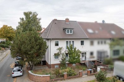 Topsanierte Dachgeschosswohnung in Top Lage