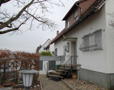 Einfamilienhaus mit großem Garten und Ausbaupotenzial