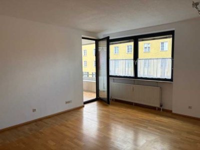 Schöne helle 3-Zi. Wohnung