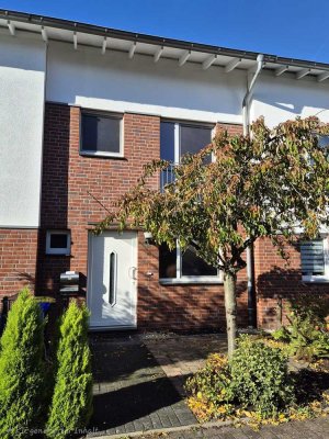 Krefeld Fischeln - Gepflegtes Reihenmittelhaus (Bj.  2002) in Top Lage! *Privat-Vermietung*