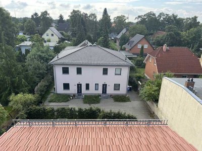 Neuwertige Stadtvilla als Doppelhaushälfte zu vermieten
