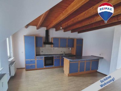 2,5 ZKB - Wohnung mit Einbauküche + großer Dachterrasse