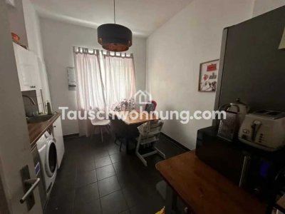 Tauschwohnung: Junge Familie sucht eine 4-Zimmer Wohnung zum Tausch