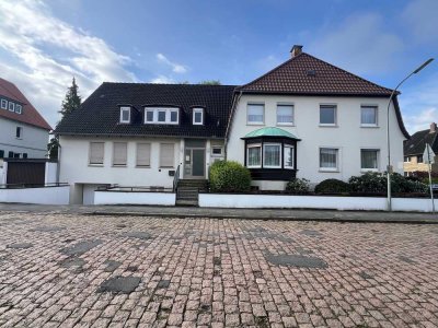 Charmante Villa mit Einliegerwohnung und Gewerbeeinheit in beliebter Wohnlage von Helmstedt