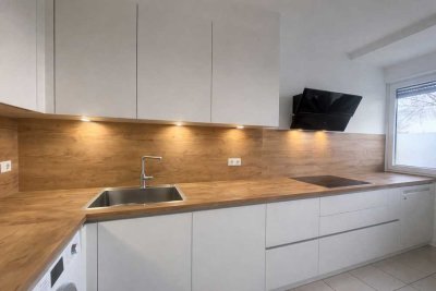 3-Zimmer-Erdgeschosswohnung mit hochwertiger Küche in sehr guter Lage in Linderhof zu vermieten