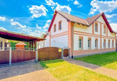 2005 kernsanierte DHH nahe Elbe mit Garten, Sauna, Garage, Carport, 2 x Bad, EBK nach Maß, Pavillon!