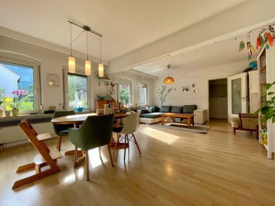 Zentrumsnahe Doppelhaushälfte mit großem Garten und Garage in Waiblingen zu verkaufen