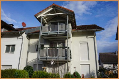Wunderschöne 3-Zimmer-Dachgeschosswohnung mit Gartenanteil in Bestlage zu verkaufen - bezugsfrei!