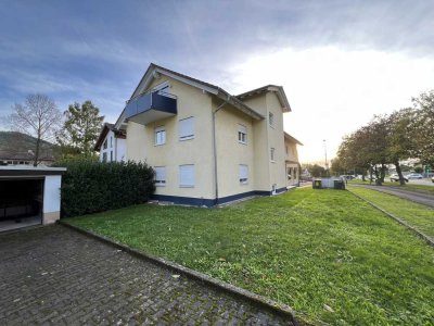 Bühl - Altschweier |  Sonnige 2 Zimmer Dachgeschoßwohnung mit Balkon und TG