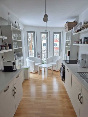 Traumhafte 3-Zimmer-Wohnung auf 1,5 Etagen mit Terrasse und Garten in Bad Wilhelmshöhe