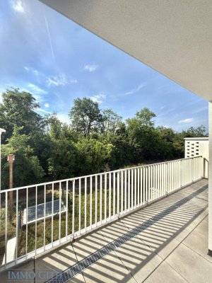 STAMMERSDORFER RUHELAGE: MODERNE 2-ZIMMER-WOHNUNG MIT NEUER KÜCHE, LOGGIA &amp; TERRASSE ZU MIETEN!
