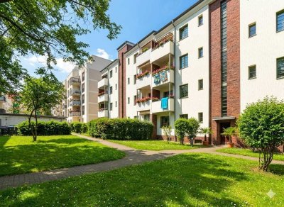 Stabile Kapitalanlage, vermietete Altbau- 3-Raumwohnung 
mit Balkon, in Leipzig-Möckern
