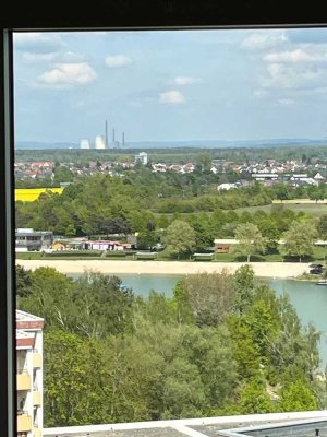 3 Zi Wohnung, Logia, Garage, Keller - Renoviert - 12 Stock - freie Sicht rundum