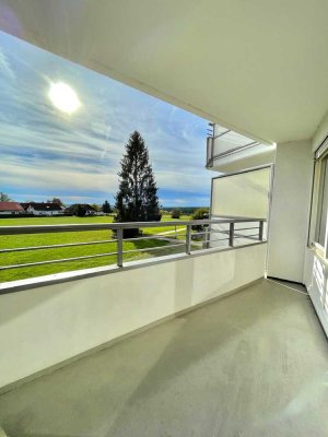 Geräumige und gepflegte 1-Zimmer-Wohnung mit Balkon und EBK in Altensteig