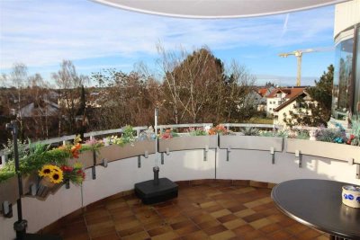 Sonnige 2,5-Zi-Whg mit Balkon ins Grüne!