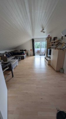 „Schöne 2-Zimmer-Wohnung mit Balkon und Einbauküche“