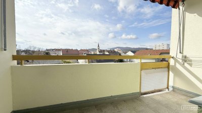 Gepflegte Wohnung mit Loggia, Grünblick, 2 KFZ Stellplätze (optional) und idealer Anbindung | ZΞLLMANN IMMOBILIEN