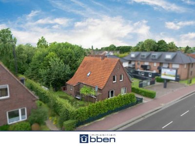 Zentrales Einfamilienhaus mit Entwicklungspotenzial – Innenstadtlage!