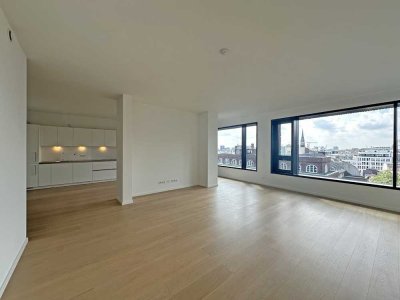 Große Neubauwohnung mit Ausblick über die Hamburger City