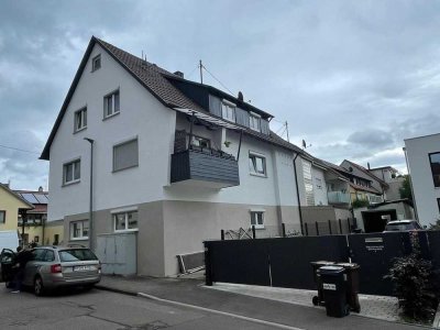 Esslingen Berkheim, 3,5-Zimmer-OG-Wohnung mit Balkon in 3-Familien-Haus, provisionsfrei
