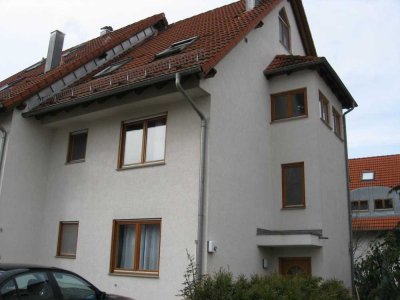 Wohnen im Dach - KFZ-Stellplatz inklusive