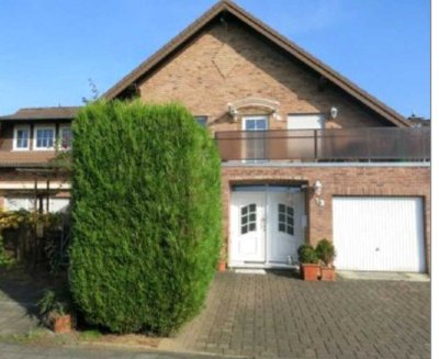 Sanierte 5-Zimmer-Wohnung mit Balkon und Einbauküche in Bergheim