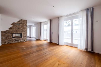 Top ausgestattete Penthouse-Wohnung mit 2 TG-Stellplätzen