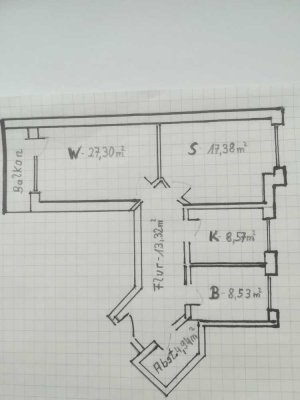 Helle geräumige 2-Raum-Wohnung mit Balkon