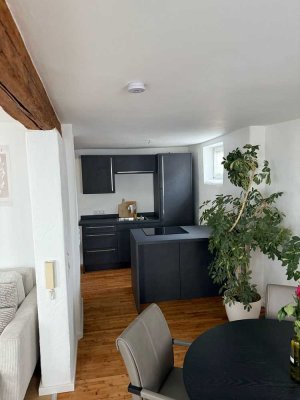 655 € - 60 m² - 2.5 Zi.