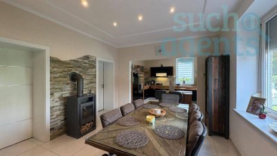 NEUER PREIS! Renovierte Doppelhaushälfte mit 3 Wohneinheiten und Garage - Ideal für Großfamilien